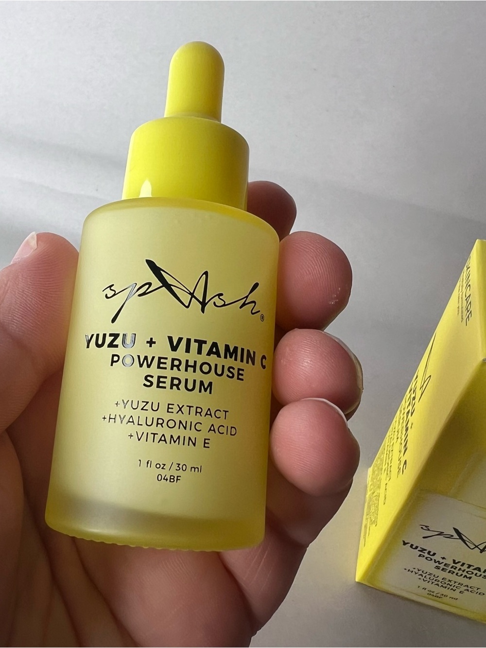LA Splash Yuzu + Vitamin C Powerhouse Serum 1 oz Hyaluronic Acid - Picture 5 of 8